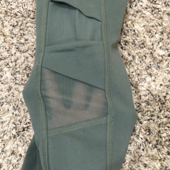 Athleta Mesh Side Panel Leggings Size Large Sage Green - Picture 5 of 13